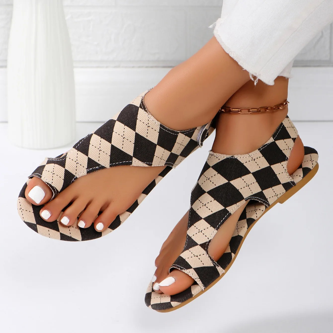 Monroe Diamond Weave Flats