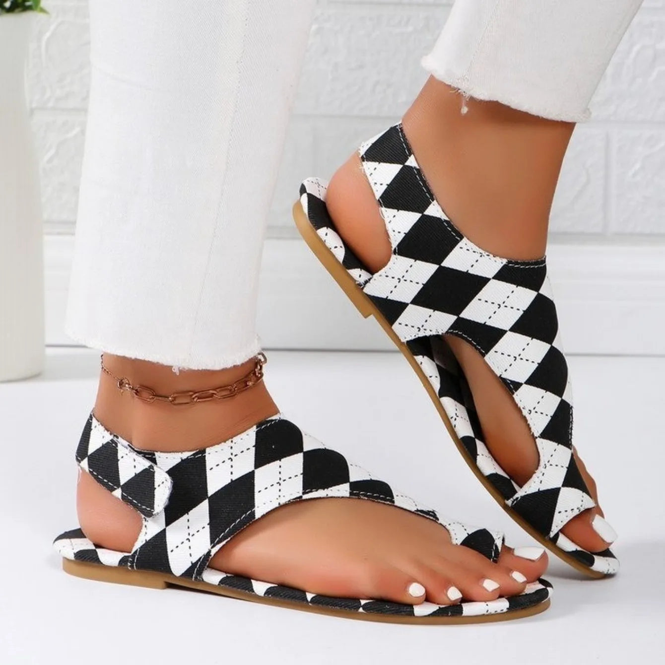 Monroe Diamond Weave Flats